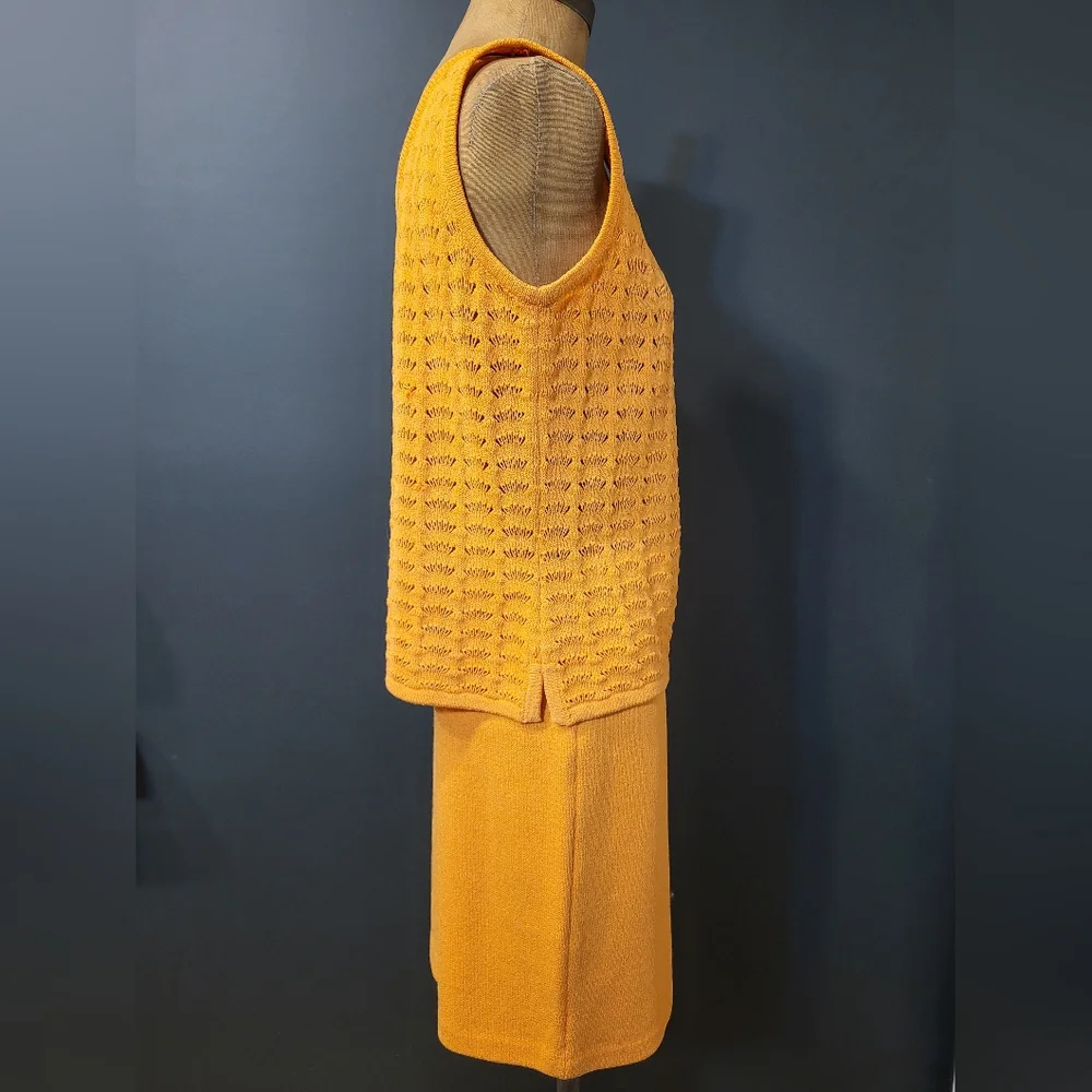 St. John Orange Two Piece Knit Skirt Set Size S / 2 - Picture 5 of 10